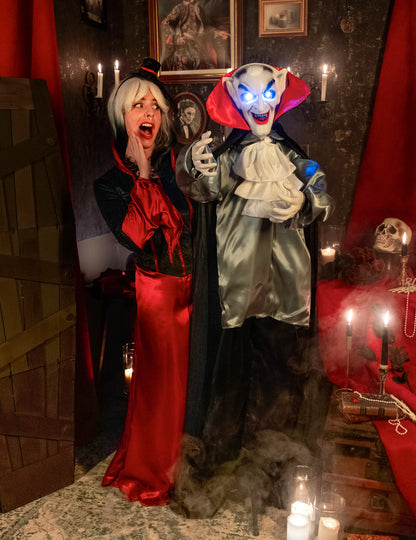 Animirani zvok in lahka dekoracija vampirski nasmejan 165 cm