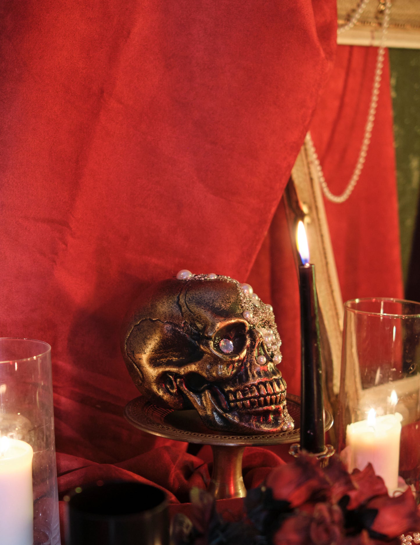 Okras lobanje okrašen diamanti 16 x 15 x 21 cm