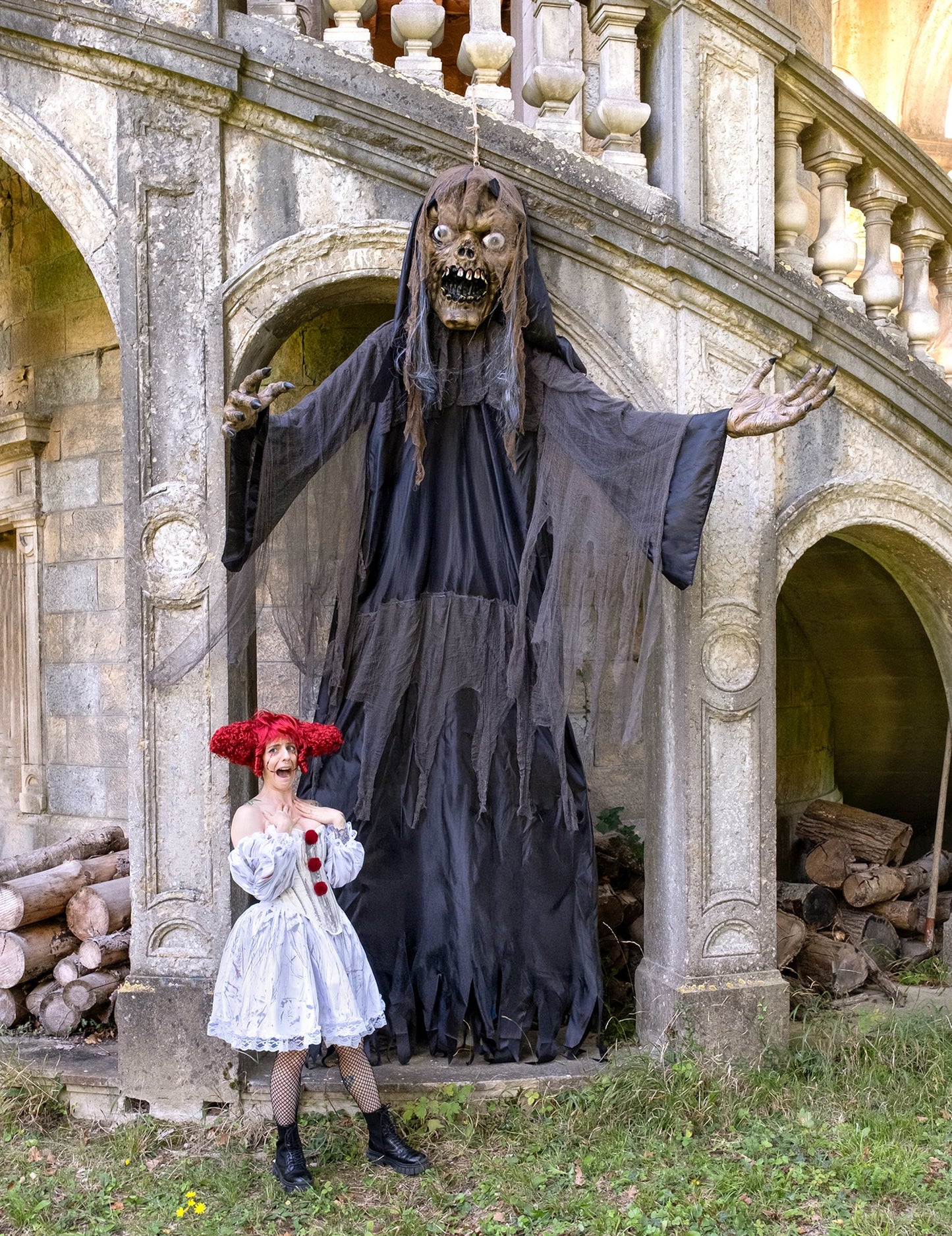 Velikanska dekoracija za noč čarovnic: viseča čarovnica/zombi, 3,50 m