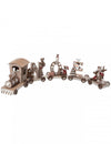 Train de Noël pour décoration en bois marron avec figurines et lettrage NOEL