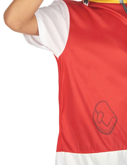 Otroški rdeči gasilec preoblečen