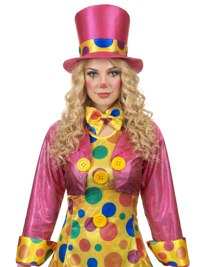 Povečan pogled na klobuk in metuljčka zabavnega kostuma klovna za ženske