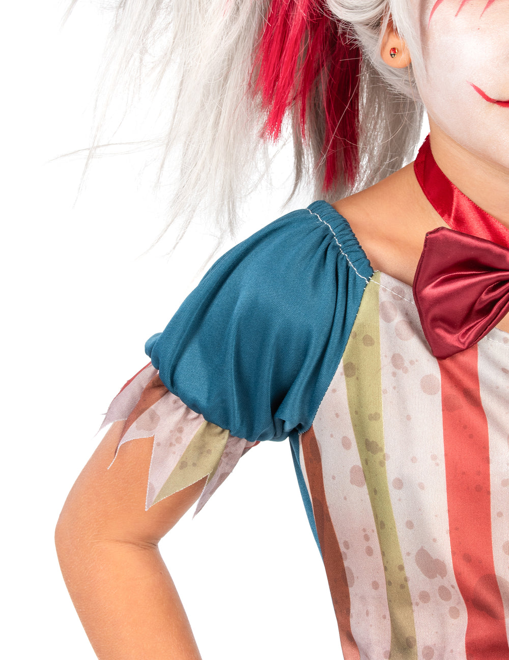 Détail de la manche bouffante et dentelée du déguisement de clown tueur coloré pour fille