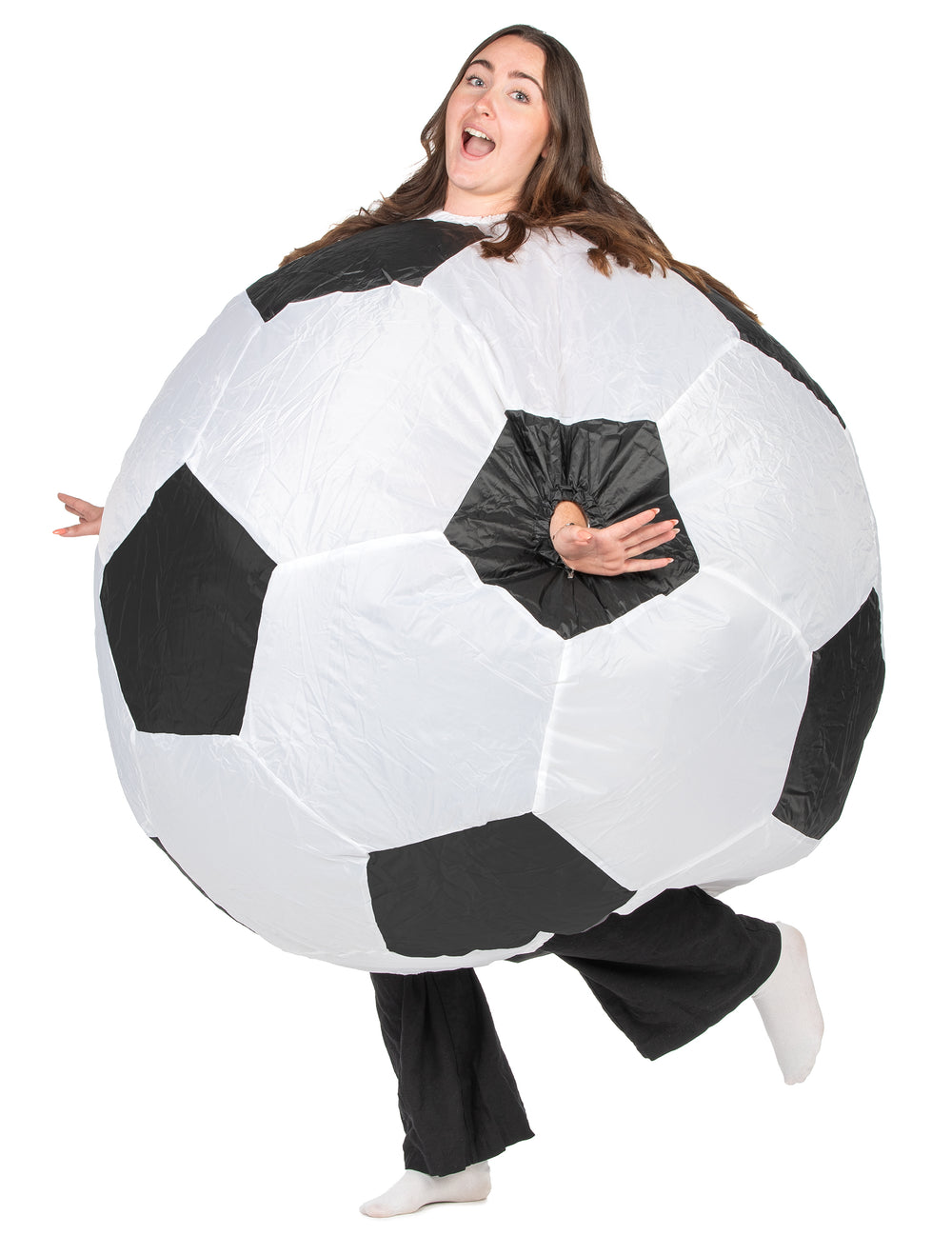 Vue de trois-quarts du déguisement gonflable ballon de foot pour adulte