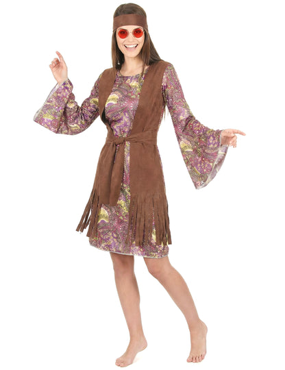 Hippie preoblečena paisley ženska