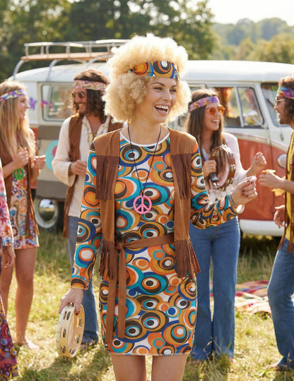 Prikaz kostuma hippie z okroglimi motivi v akciji