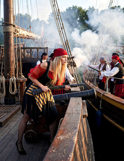 Piratska preobleka z žensko til