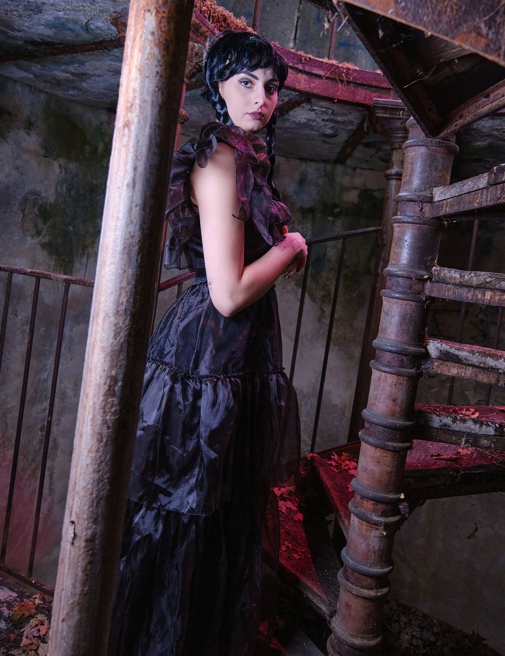 Vue de profil du déguisement robe de bal Mercredi Addams™