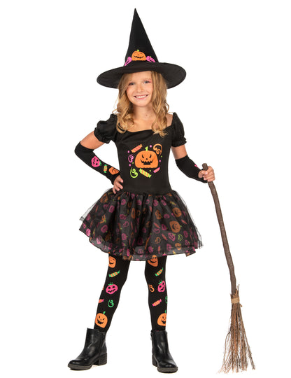 Bučna čarovniška kostume dekle