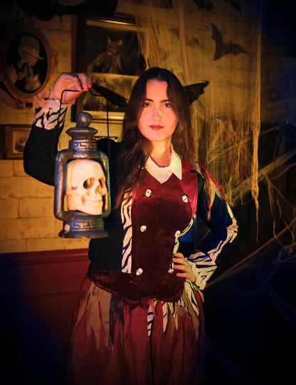 Vauudou ženska čarovnica preoblečena