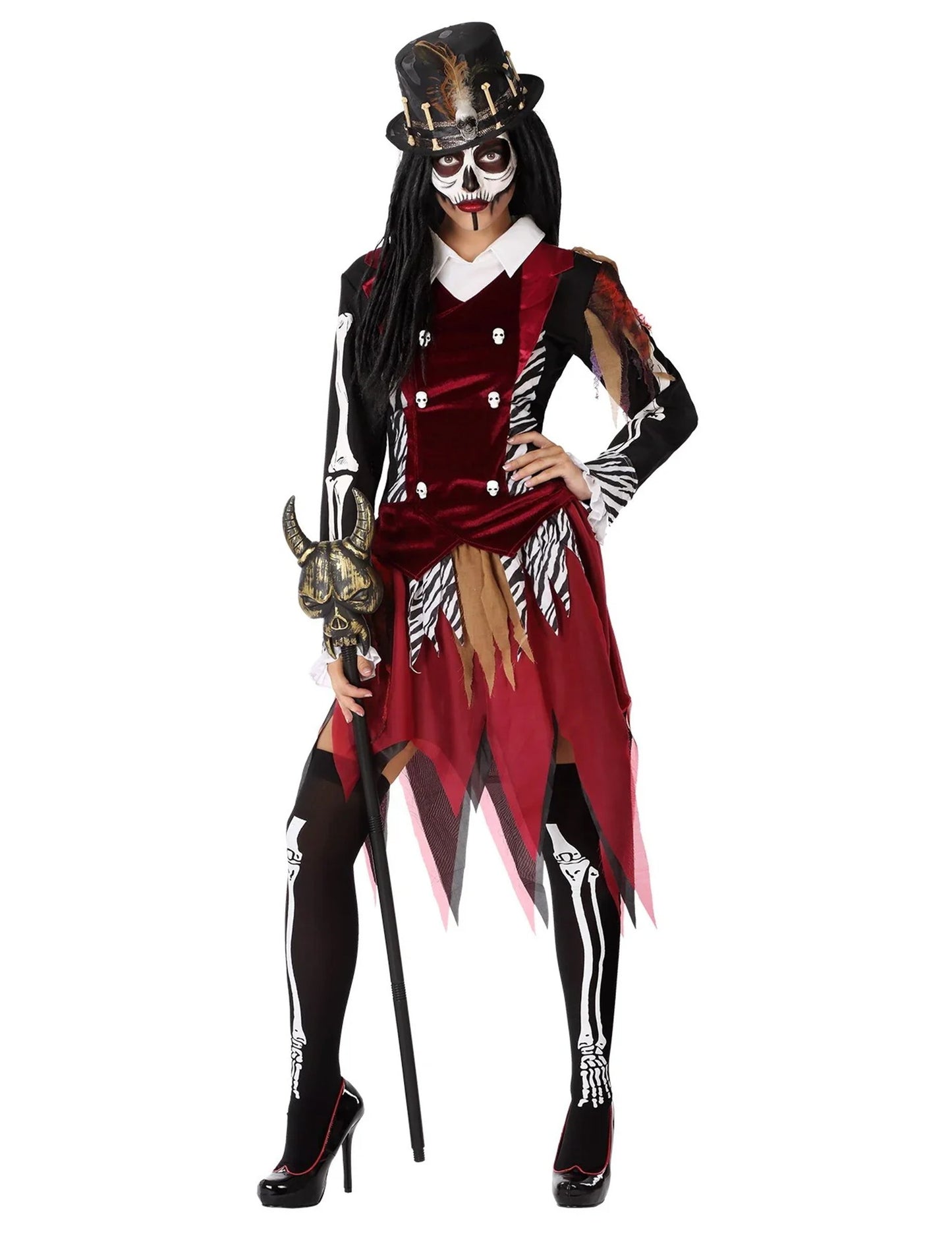 Vauudou ženska čarovnica preoblečena