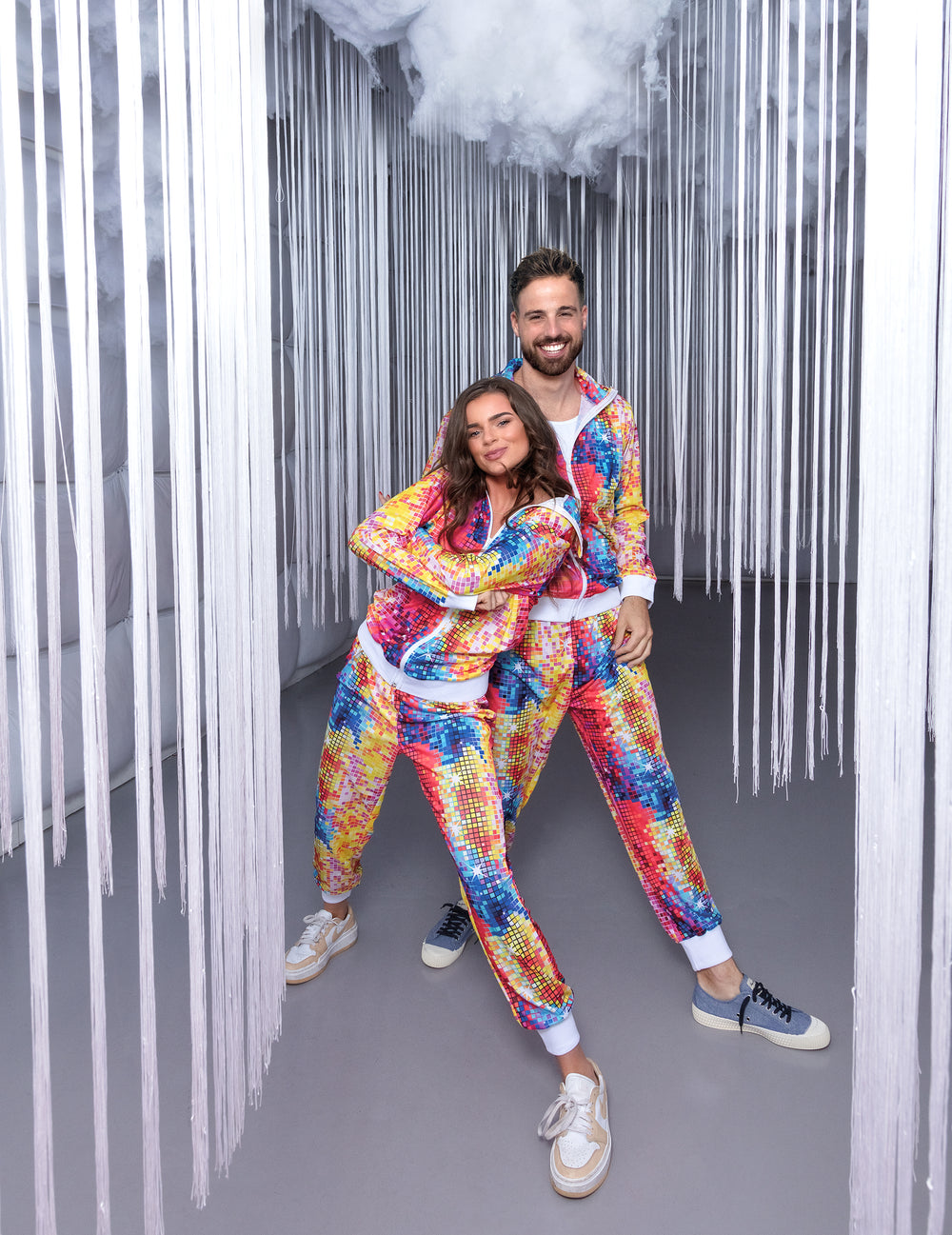 Déguisement survêtement disco pour femme coloré multicolore à motifs pixelisés