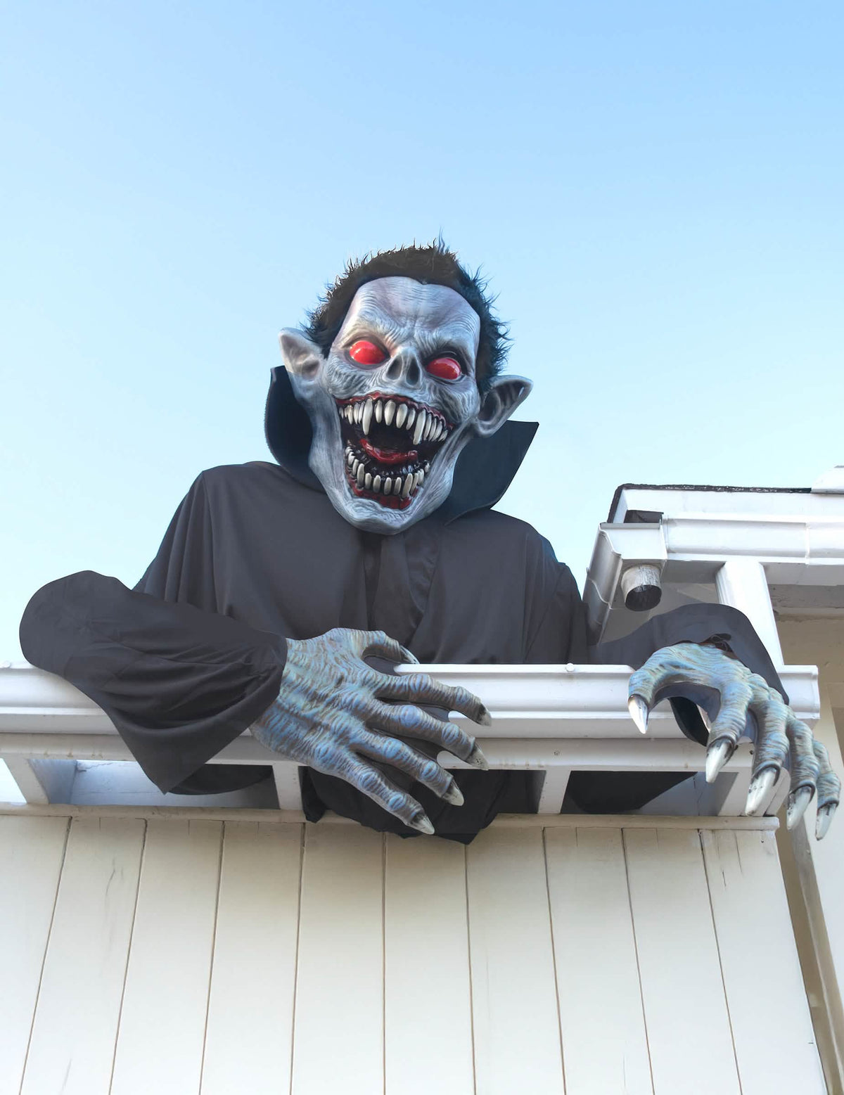 Veliki plan maske in rok kostuma vampirja velikana 2 v 1