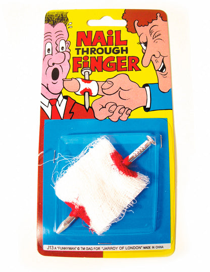 Ponarejen žebelj v prstu - šaljivi pripomočki in potegavščine 