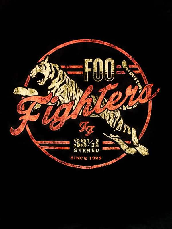 Veliki posnetek potiska na majice Foo Fighters Tiger