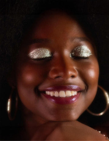 Srebrni bleščeči gel Runway Si si la paillette 10 ml 