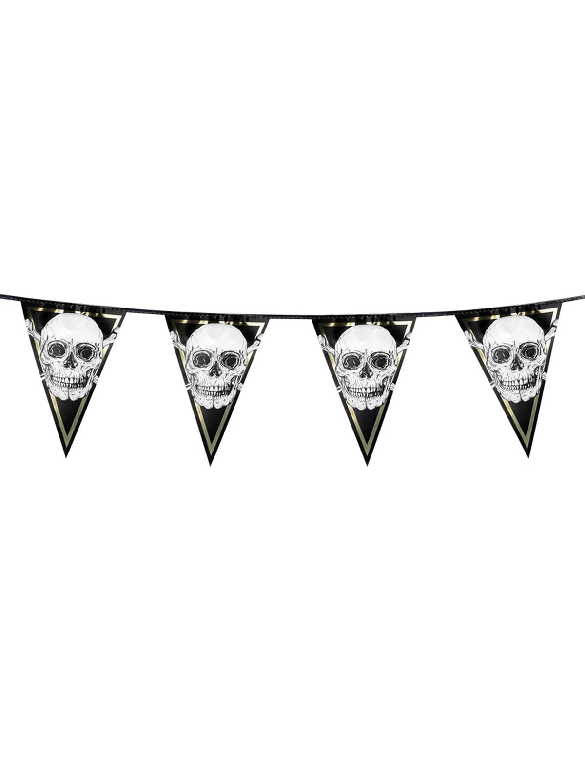 Velik bližnji posnetek prapora iz plastične girlande praporcev Pirate Jolly Roger