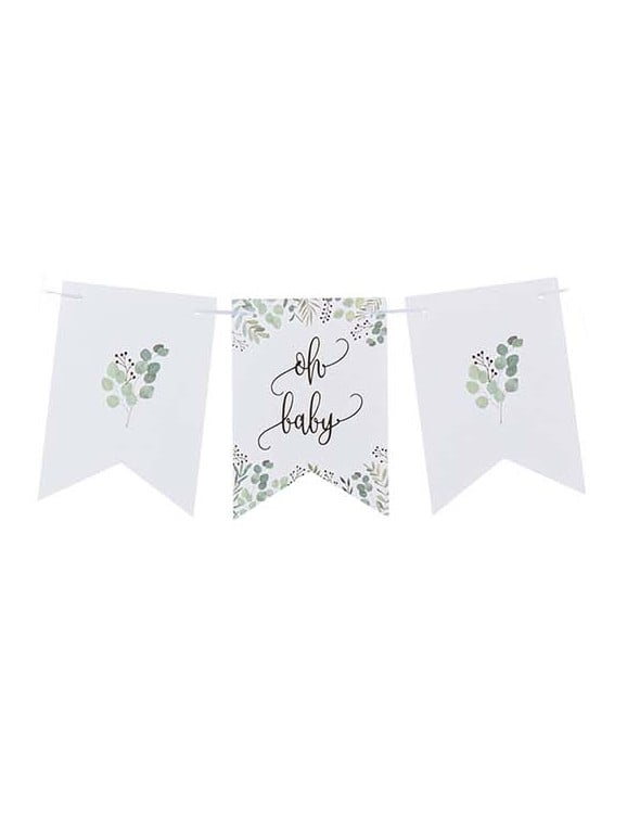 Gros plan sur les fanions de la guirlande de fanions Oh Baby végétal pour baby shower