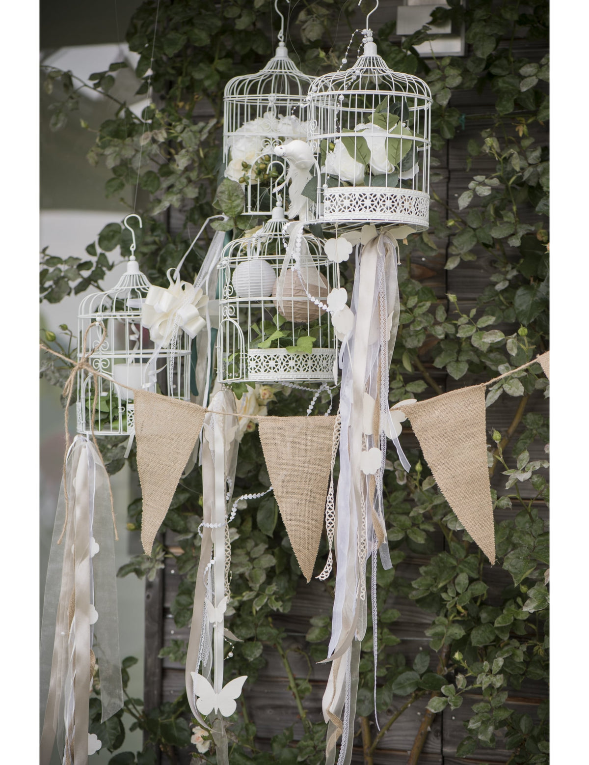 Mise en situation de la guirlande fanions mariage champêtre