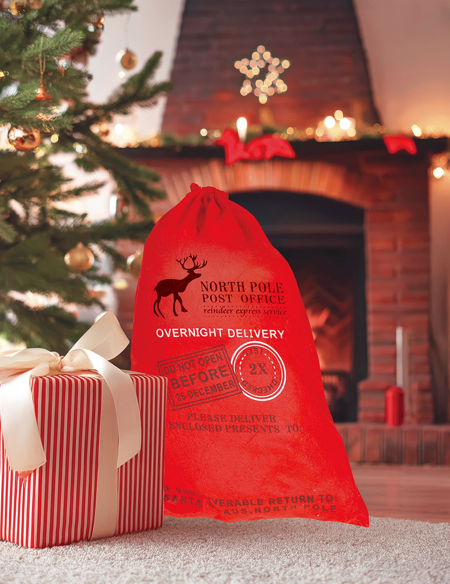 Rdeča Božičkova vreča 65 x 45 cm