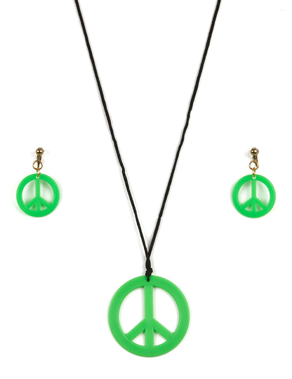 Détail du collier et des boucles d'oreilles Peace and Love du Kit hippie