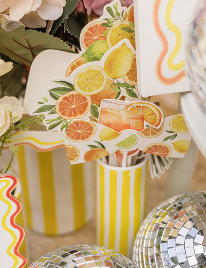 Komplet za fotokabino Fizz Citrus s kremnim, oranžnim in zlatim papirjem ter prazničnimi dodatki