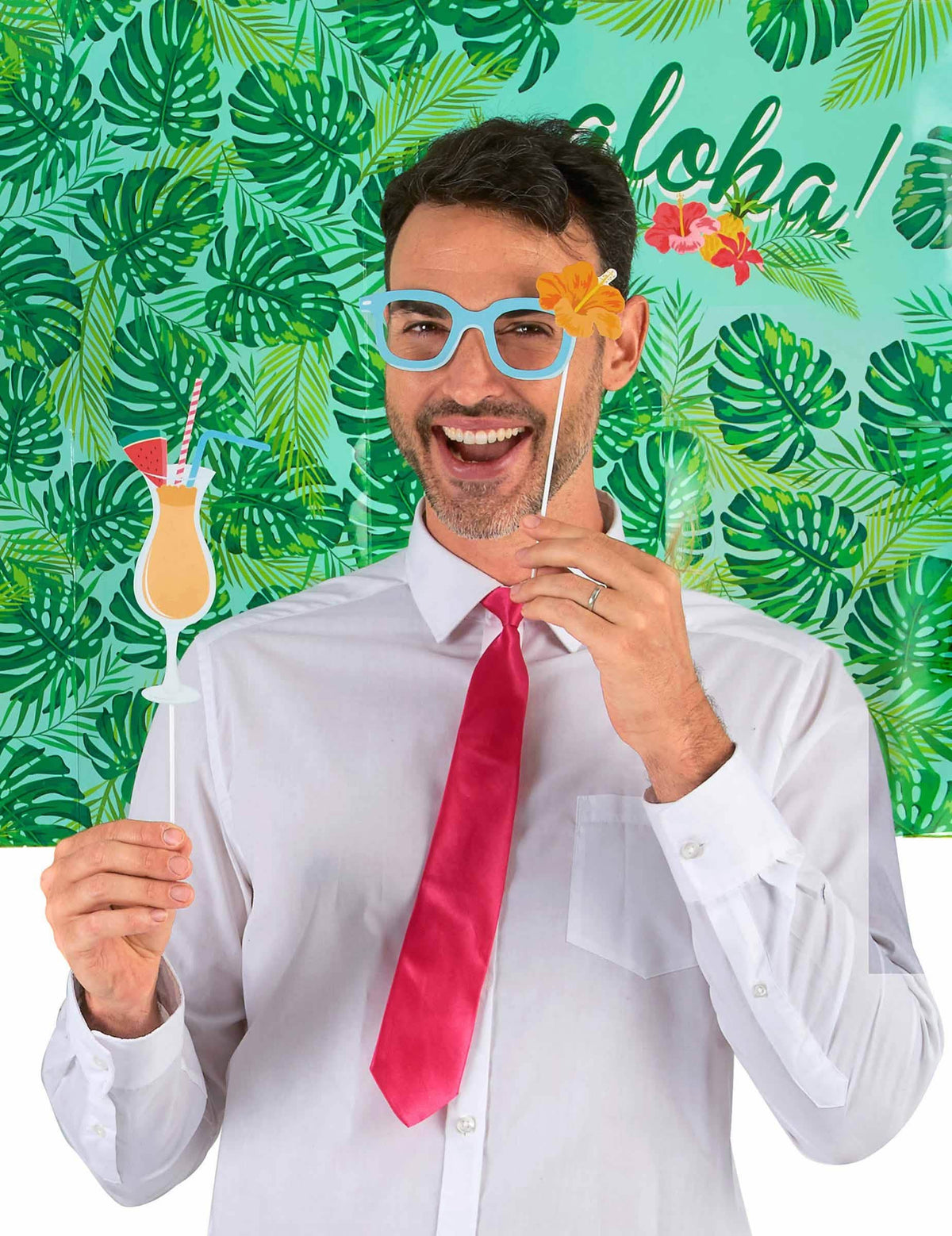 Postavitev z dodatki iz kompleta photobooth havaji