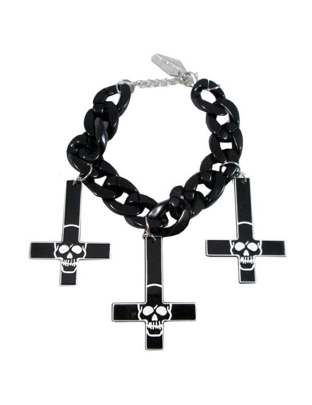 Bracelet croix crâne pour adulte noir avec pendentifs de croix inversées et têtes de mort