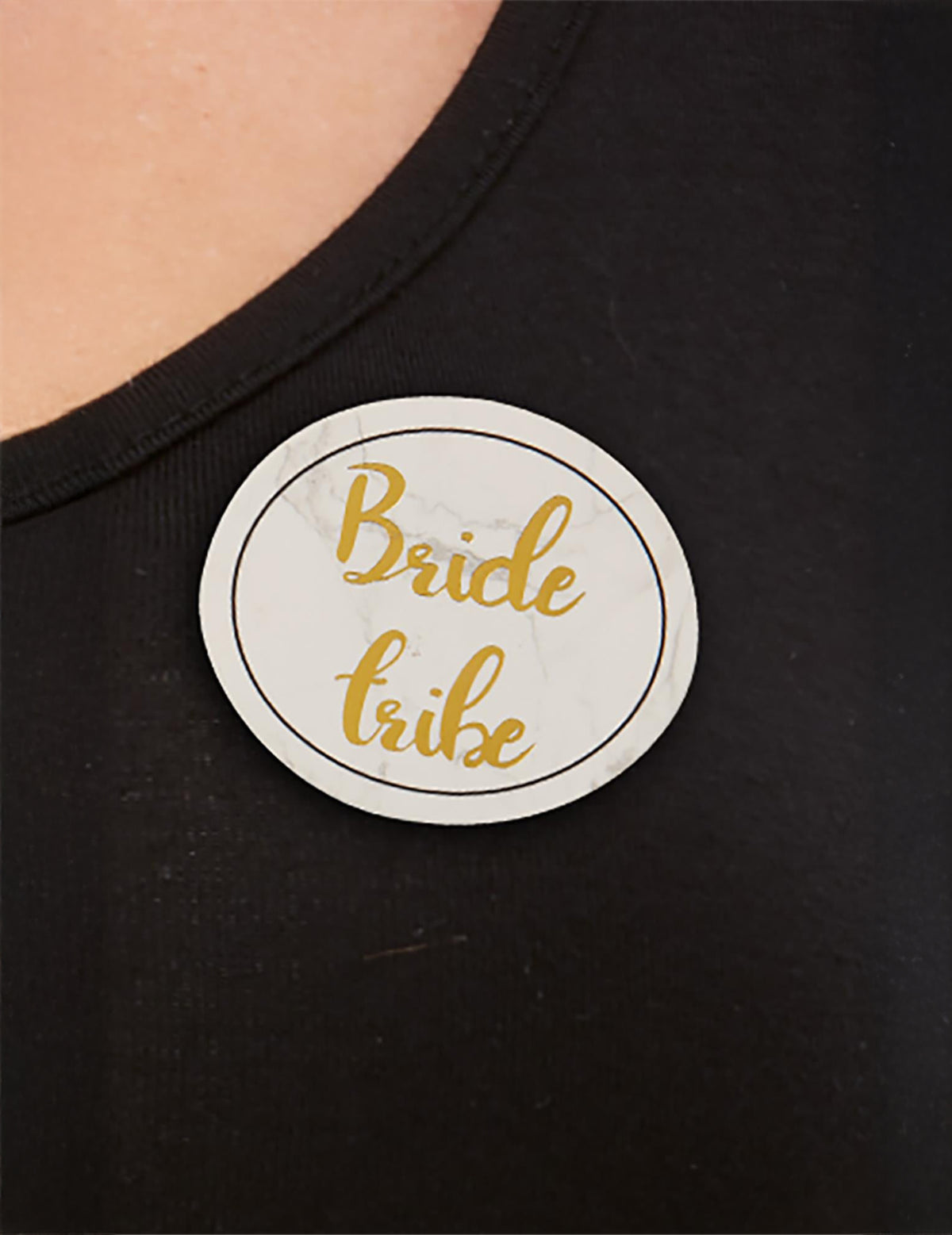 Badges pour EVJF blanc et or avec inscription Bride Tribe