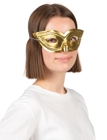 Odrasel sijoč zlati volk