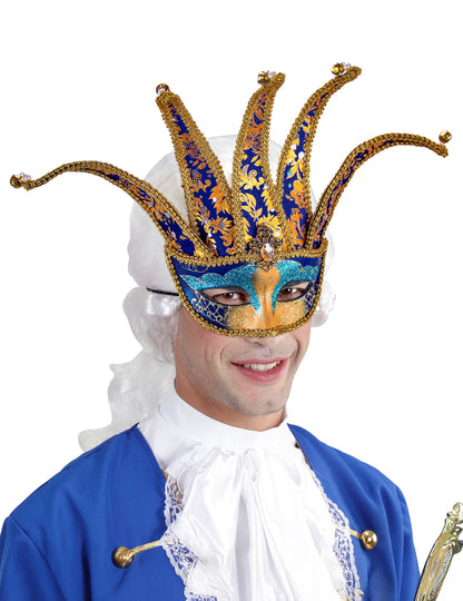 Odrasel modro-zlati beneški volk z zvončki