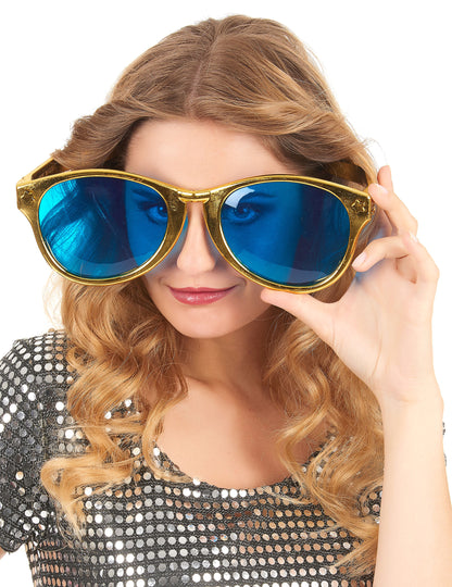 Gros plan sur le rendu porté des lunettes géantes pour adulte