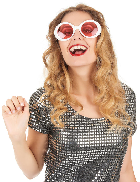 Vue de face des lunettes rondes en plastique pour adulte
