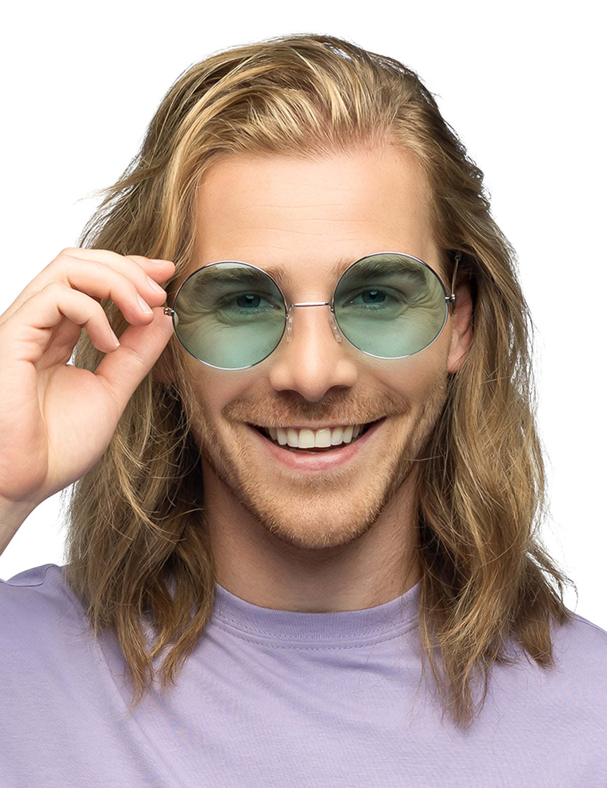 Gros plan porté des lunettes rondes géantes hippies