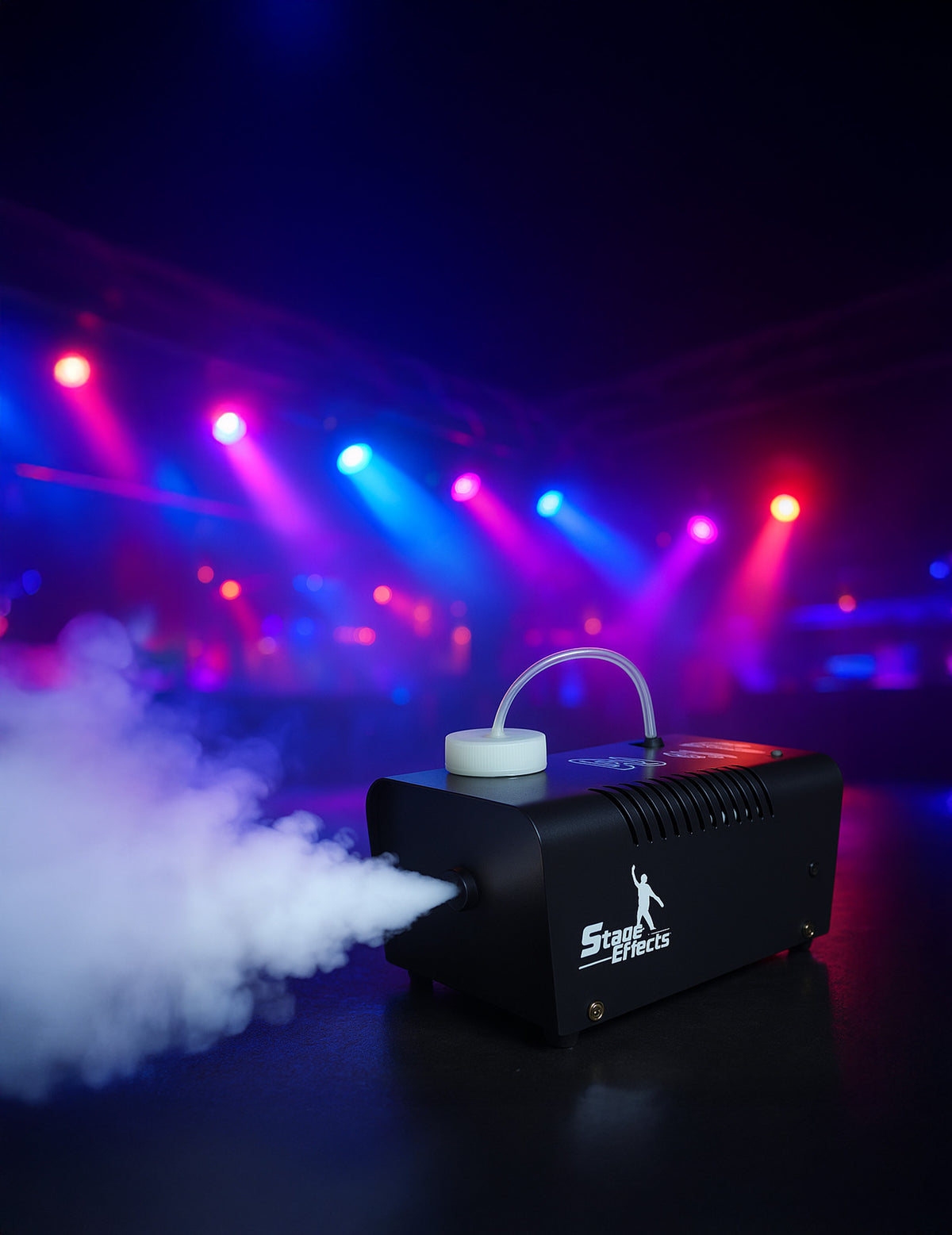 Jet de fumée en action de la machine à fumée 400W