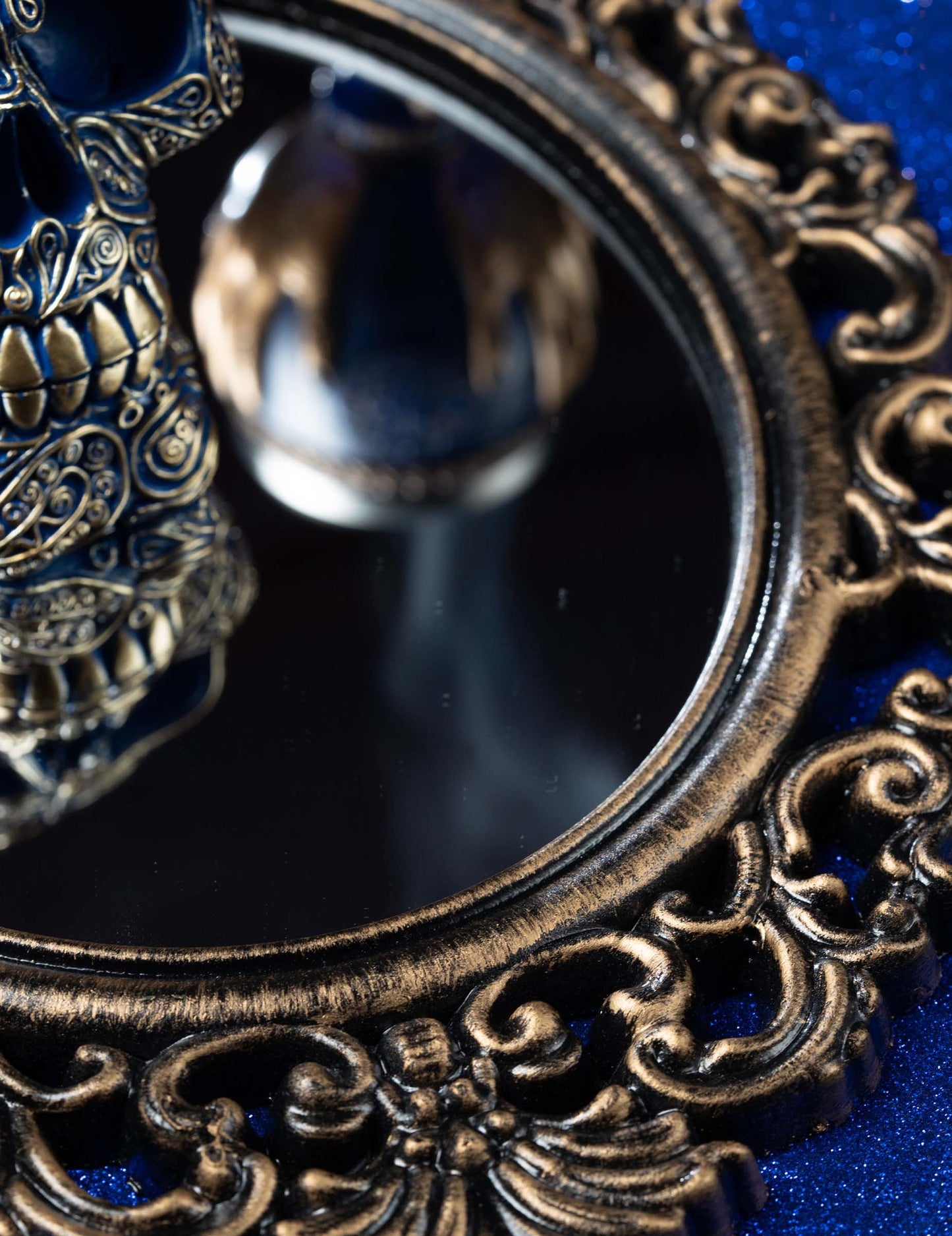 Črno in starinsko bronasto ogledalo, 40 cm