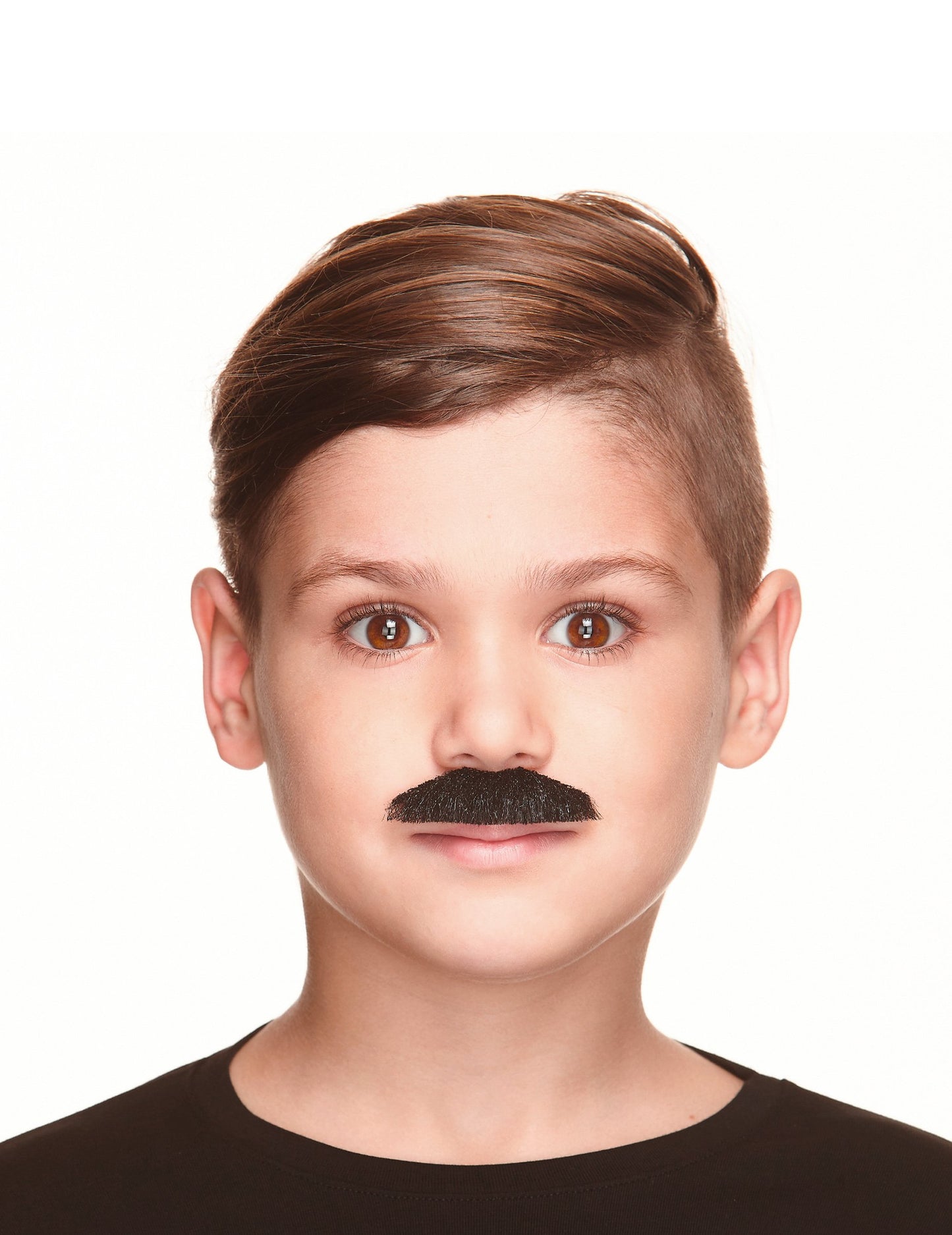 Otroški črni brki