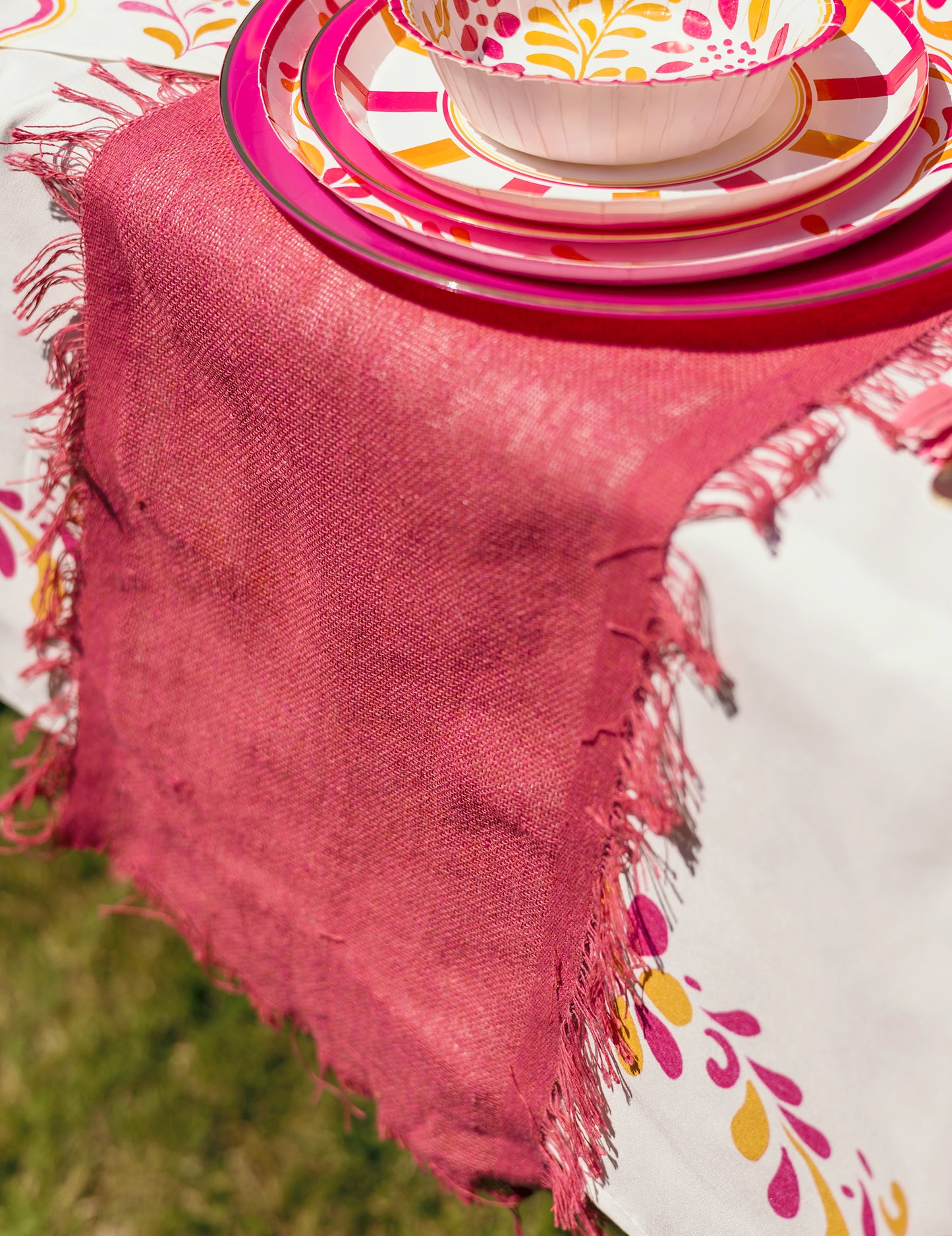 Namizni prt iz blaga Pink Limonade 140 x 240 cm