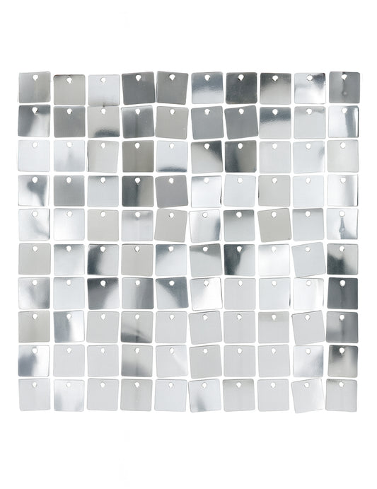 Détail des sequins carrés du panneau de fond argent brillant pour fête