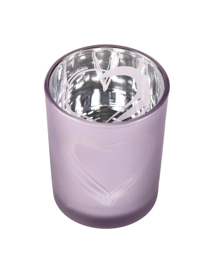 Vue de dessus de l'intérieur argenté du photophore en verre coeur