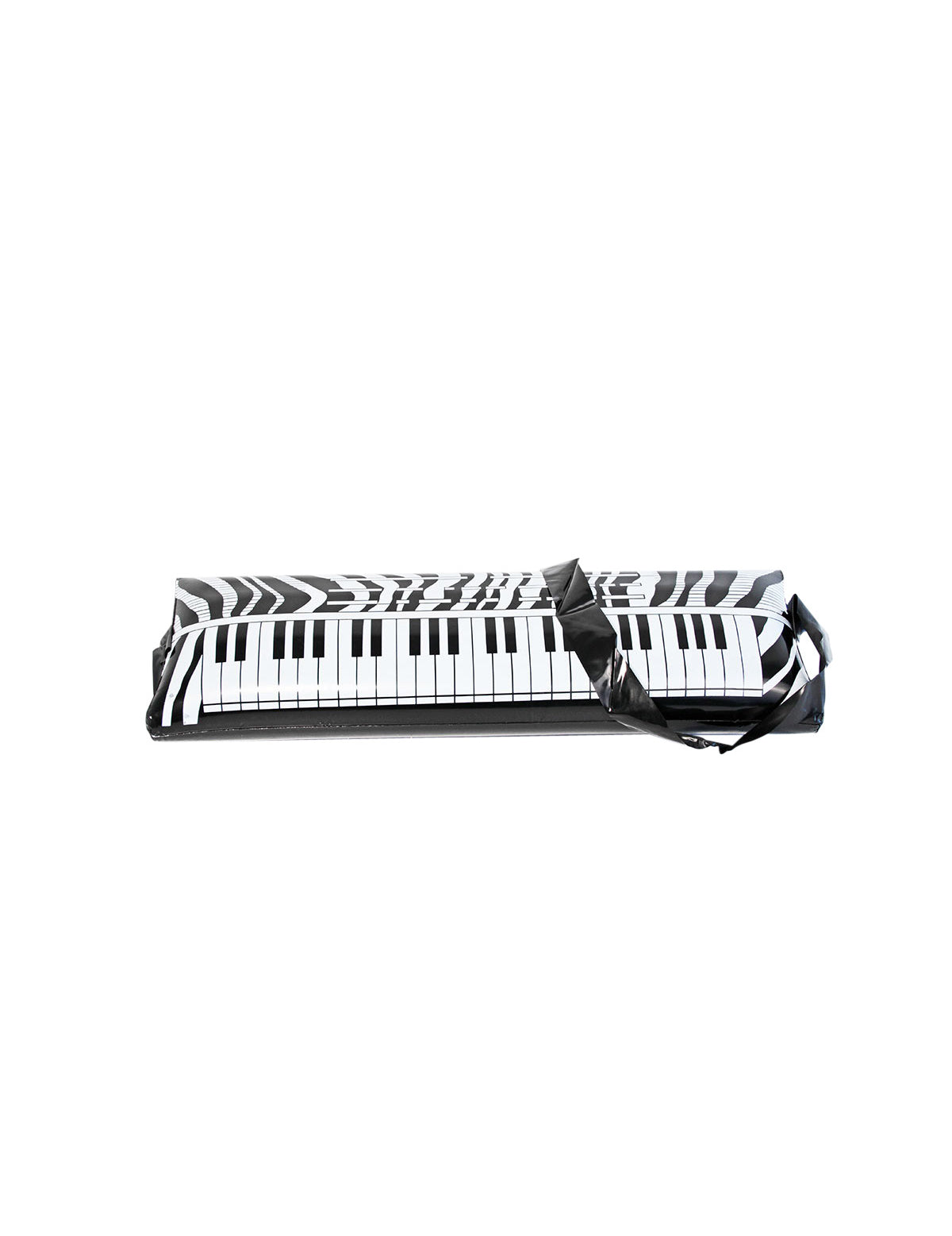 Vue de face du piano gonflable musique