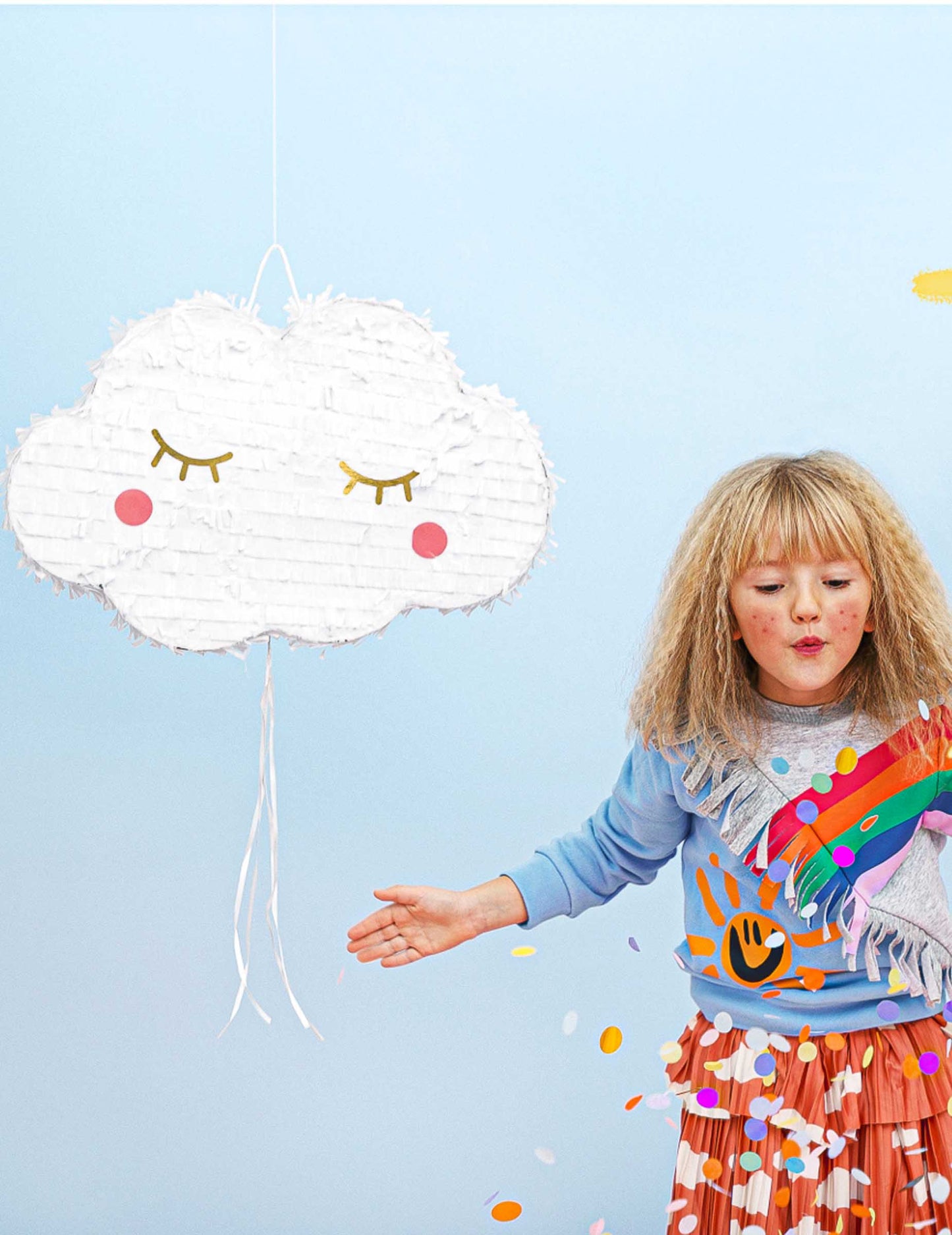 Pinjata Beli oblak z vrvicami, 50 x 32 cm