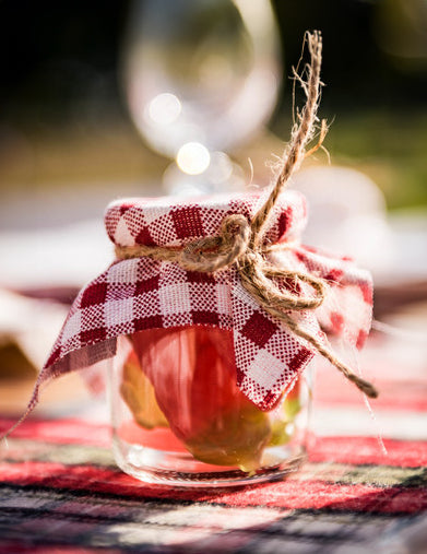 Rdeče-beli karirasti stekleni kozarec 7 cm slog ginguette