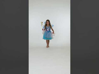 Roza in modra punca preoblečena