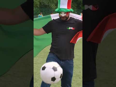 Ballon football gonflable 25 cm