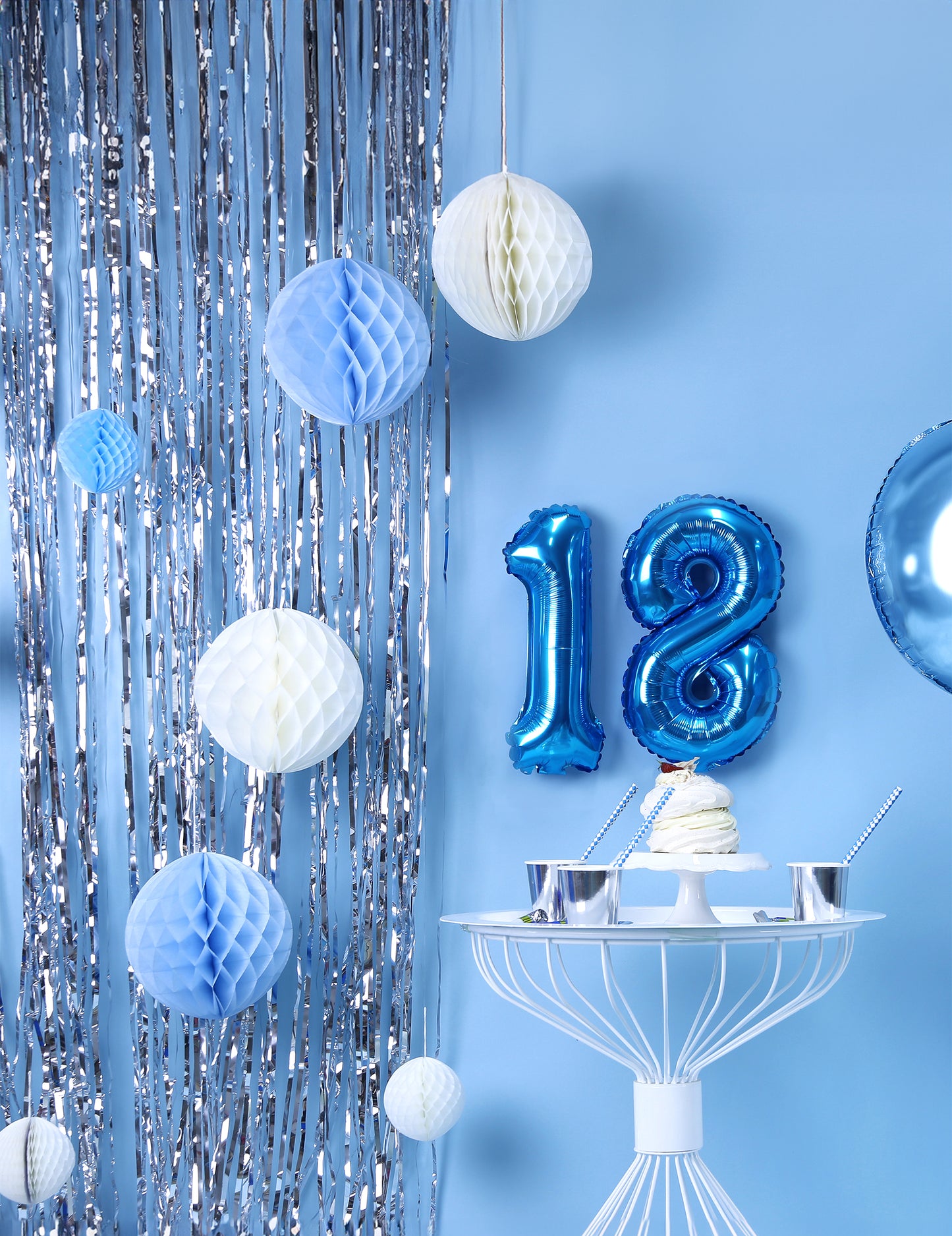 Dekoracija za rojstni dan s svetlečo zaveso za zabavo v srebrni barvi