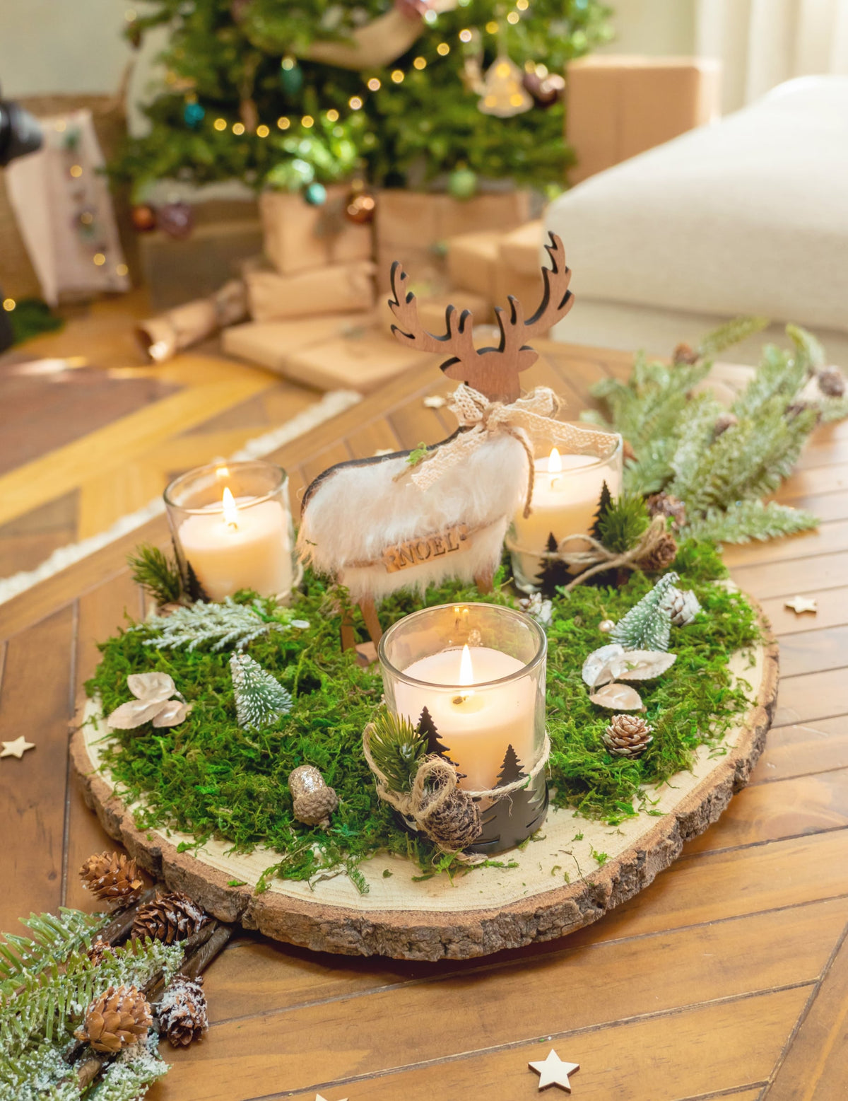 Mise en scène festive du rondin de bois naturel pour décoration