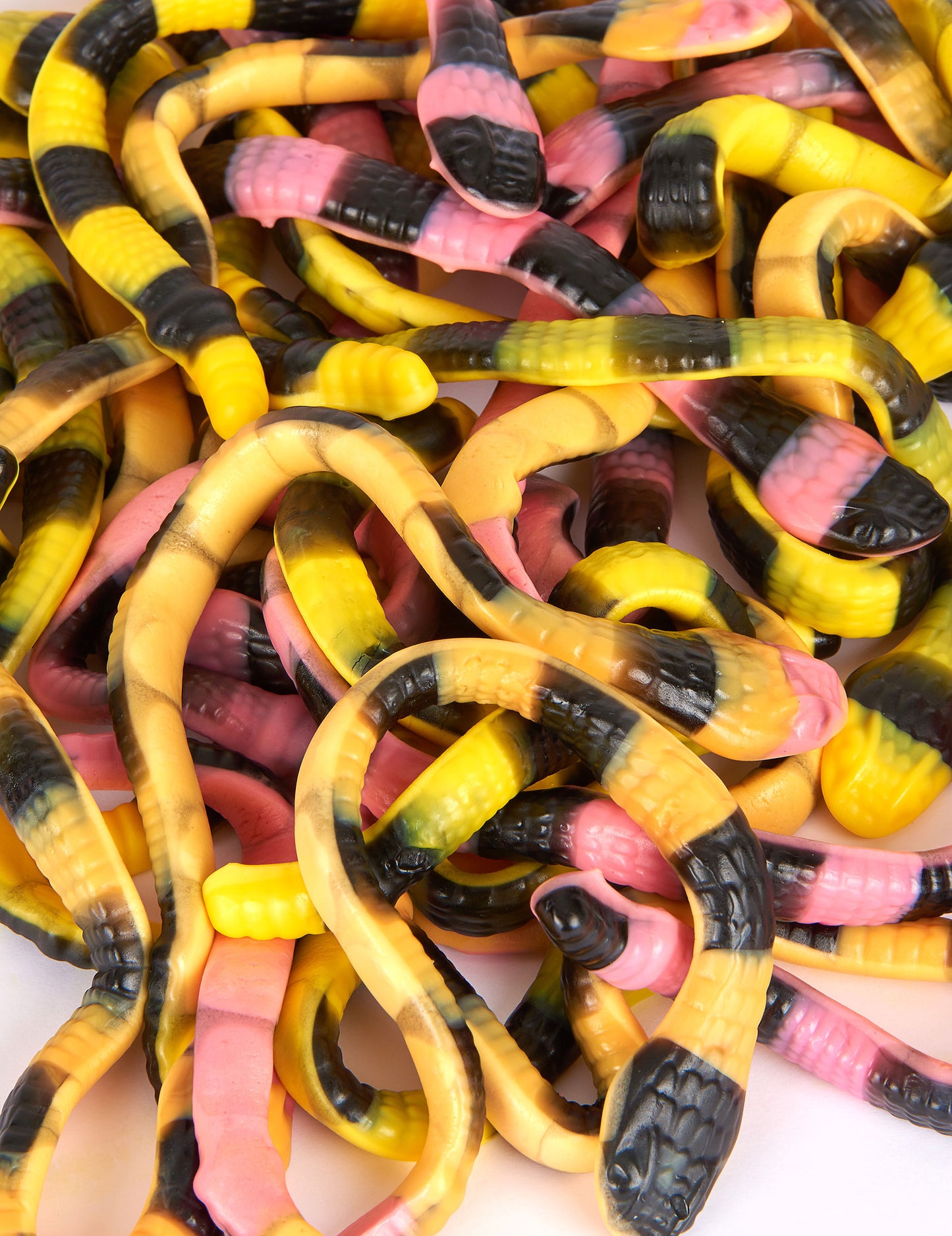 Sachet bonbons serpents Pit le python multicolores à rayures noires