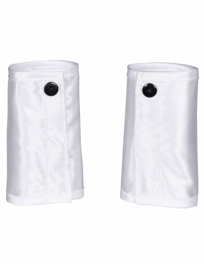 Podrobnost belih zapestnic z črnimi gumbi seta seksi zajca za odrasle