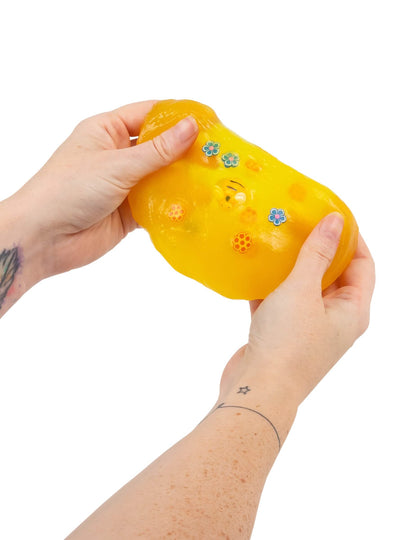 Slime z medom in čebelo